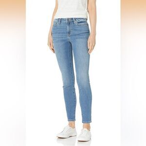 Light wash Skinny Straight Jeans 6